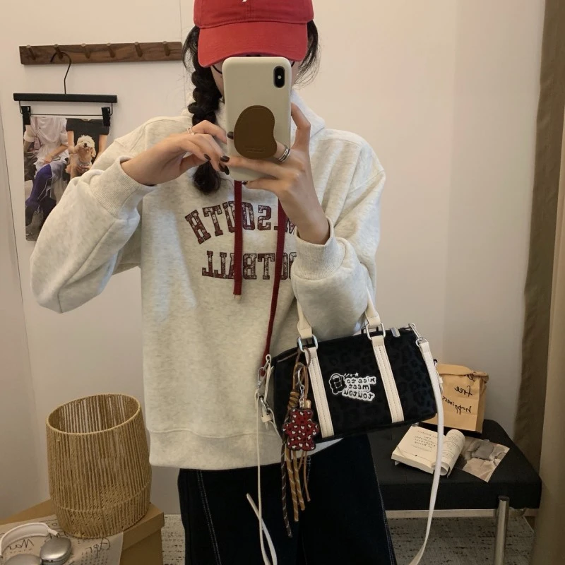 （衣兮复古字母印花卫衣）7127秋冬ins风气质潮流加绒加厚连帽绒衫G