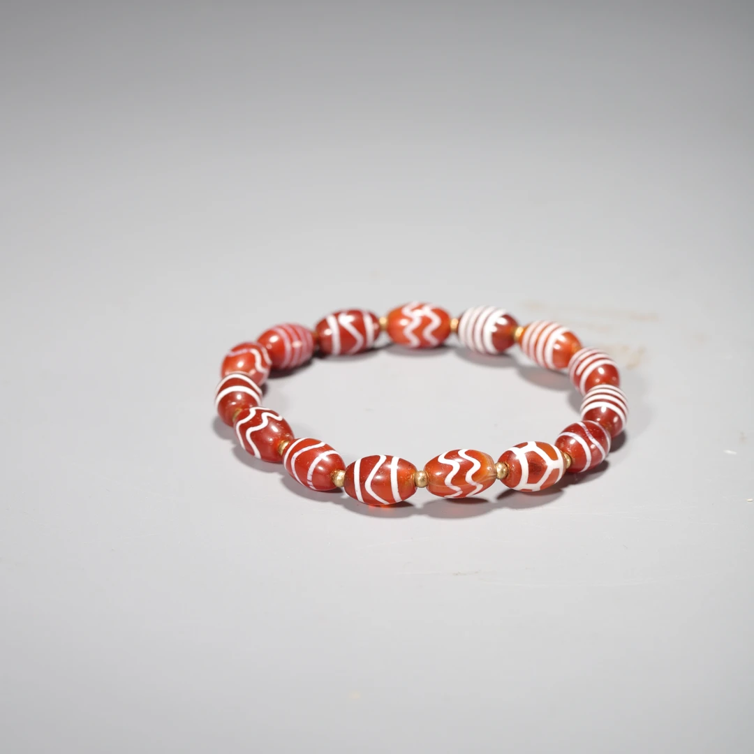 ZH23 清代 镶蚀玛瑙手串