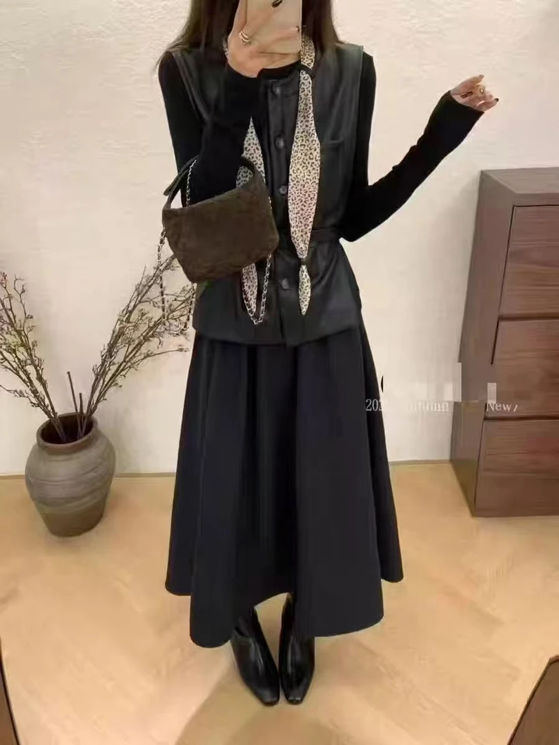 法式高级感PU皮马甲连衣裙套装女气质时尚长裙两件套洋气690
