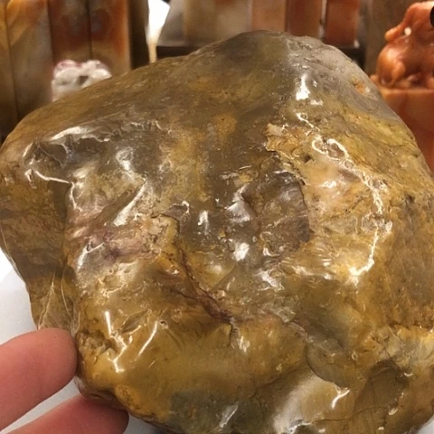 昌化石质地细腻柔软光滑