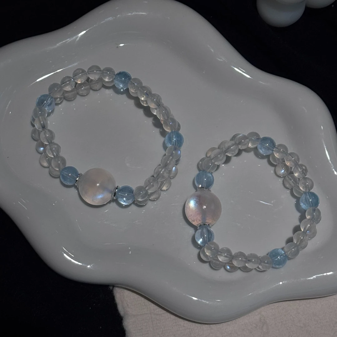 《暗夜精灵》天然蓝月光石设计款手串  多样性发其一