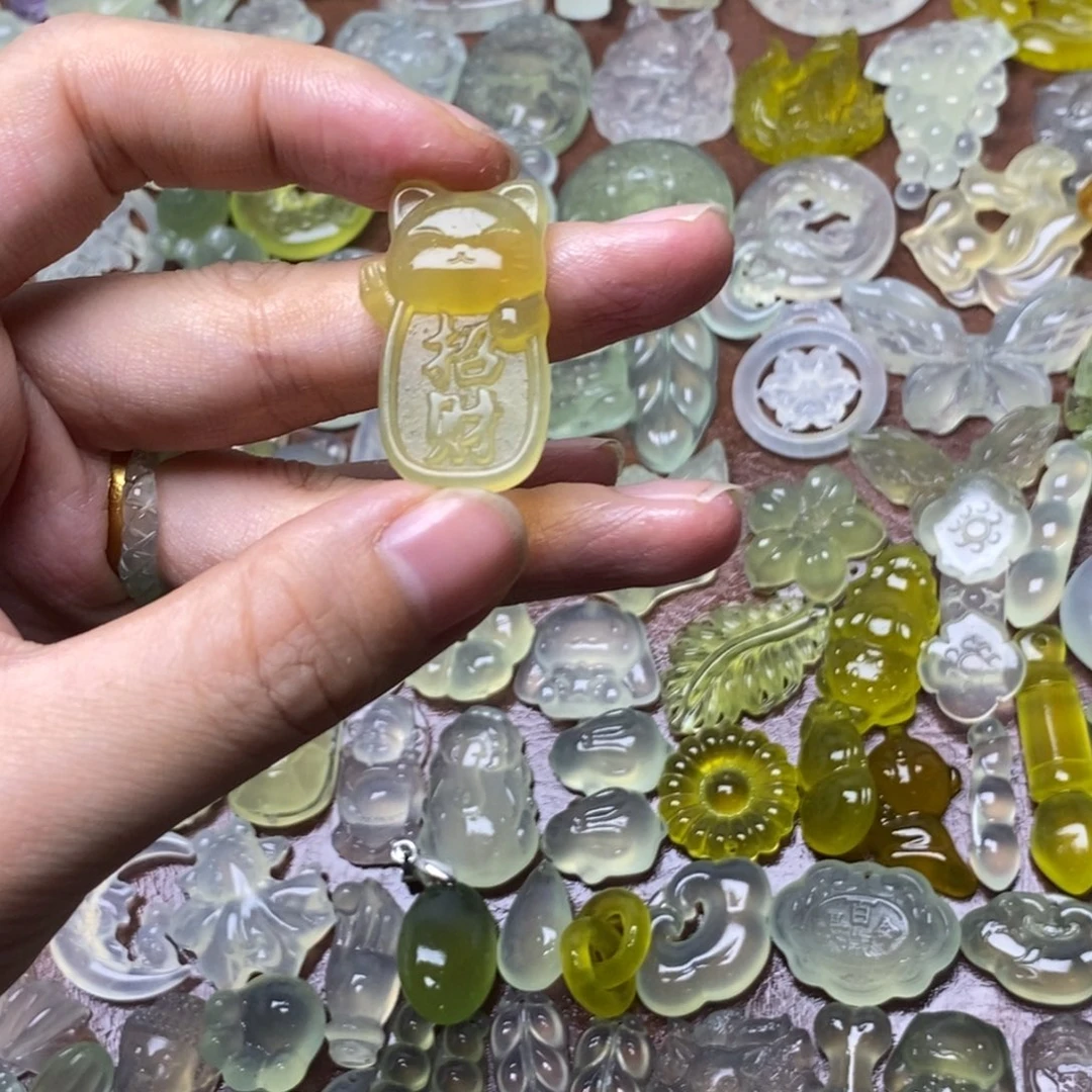 蛇纹石玉合金项链