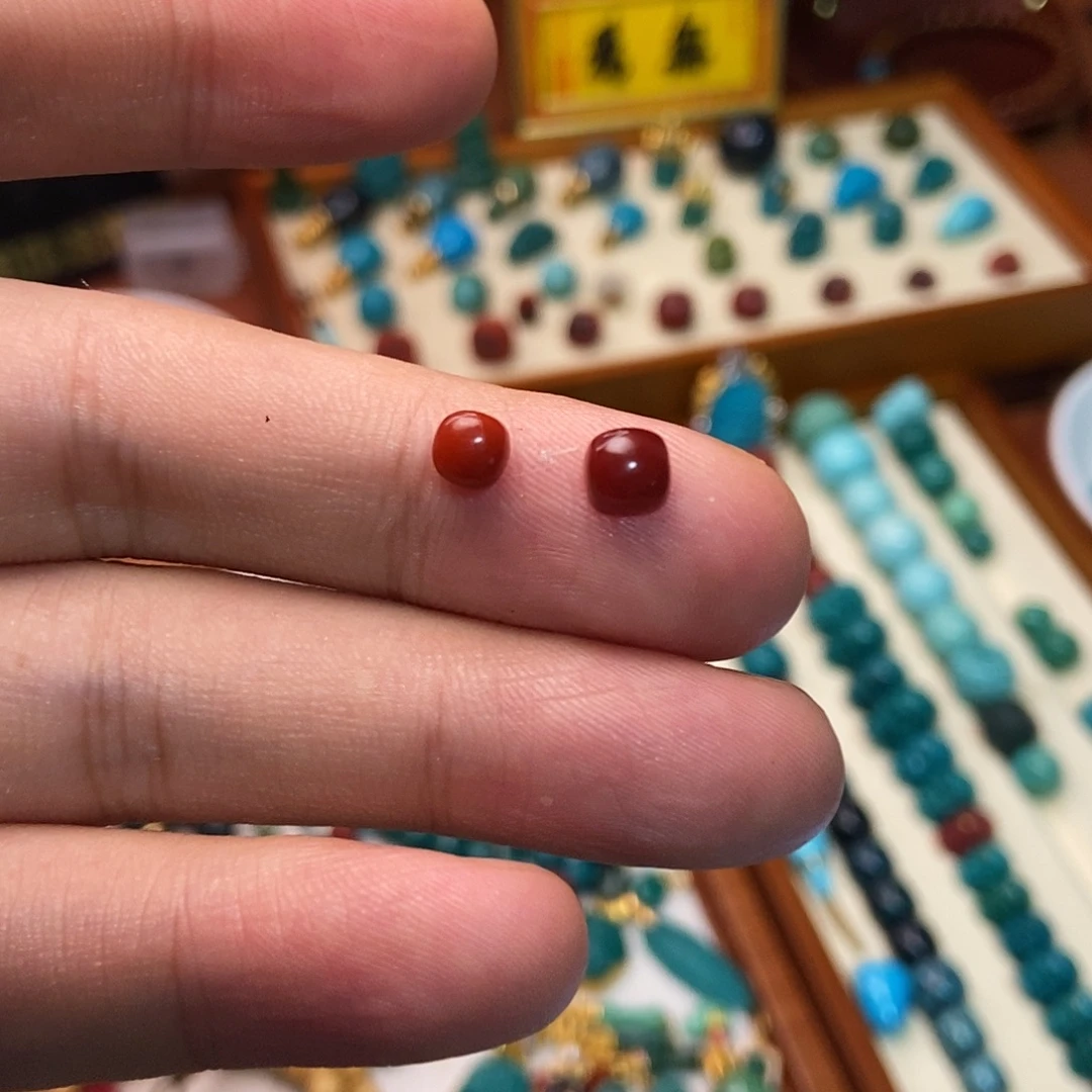 G***g未镶嵌南红玛瑙珠宝奇石