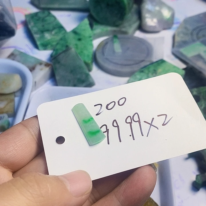 用***5散珠翡翠天然翡翠A货挂件
