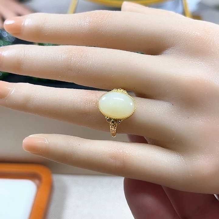 银S925镶嵌戒指和田玉