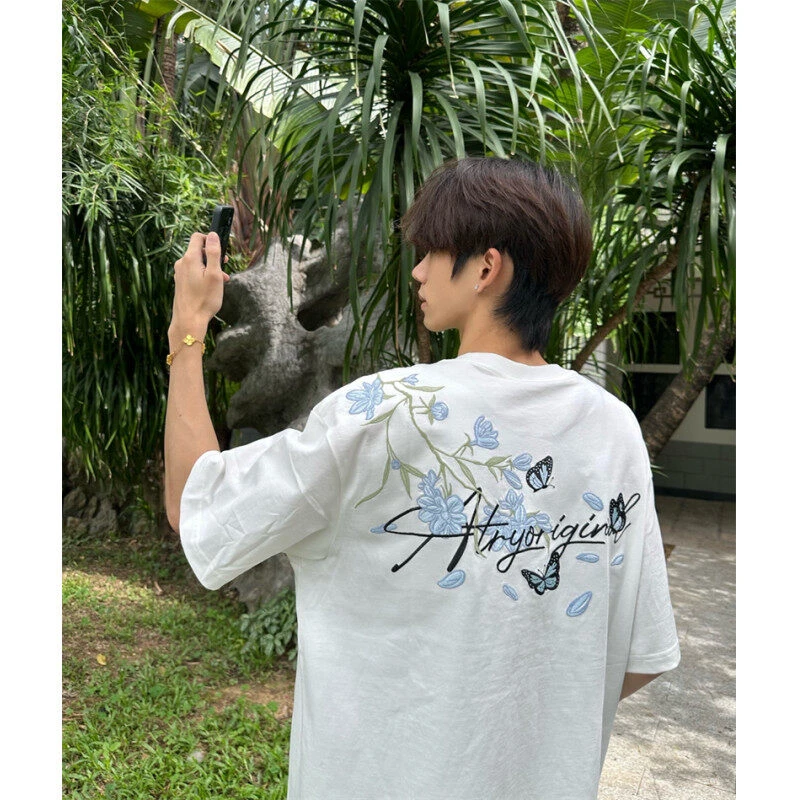 国潮蝴蝶花卉刺绣短袖男夏季潮牌美式高街t恤潮流高克重磅半截袖