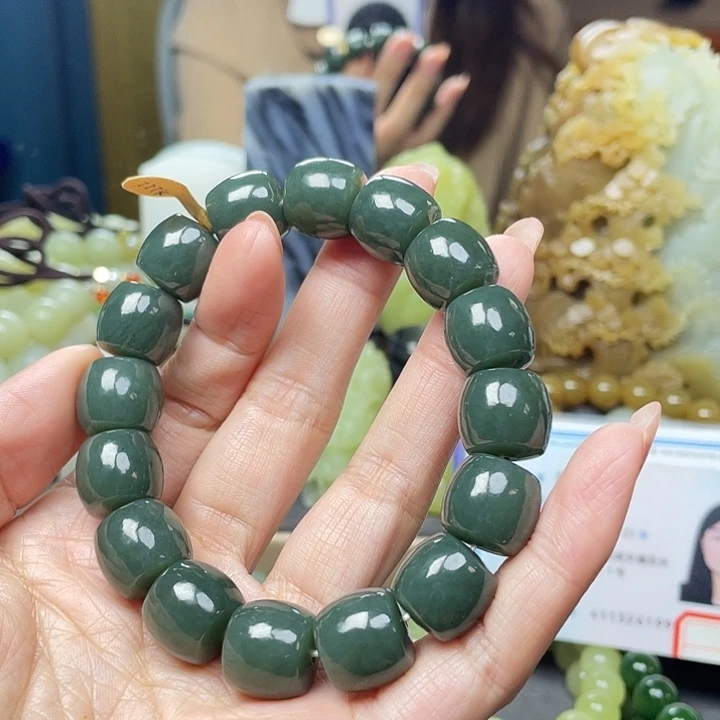 未镶嵌和田玉手链