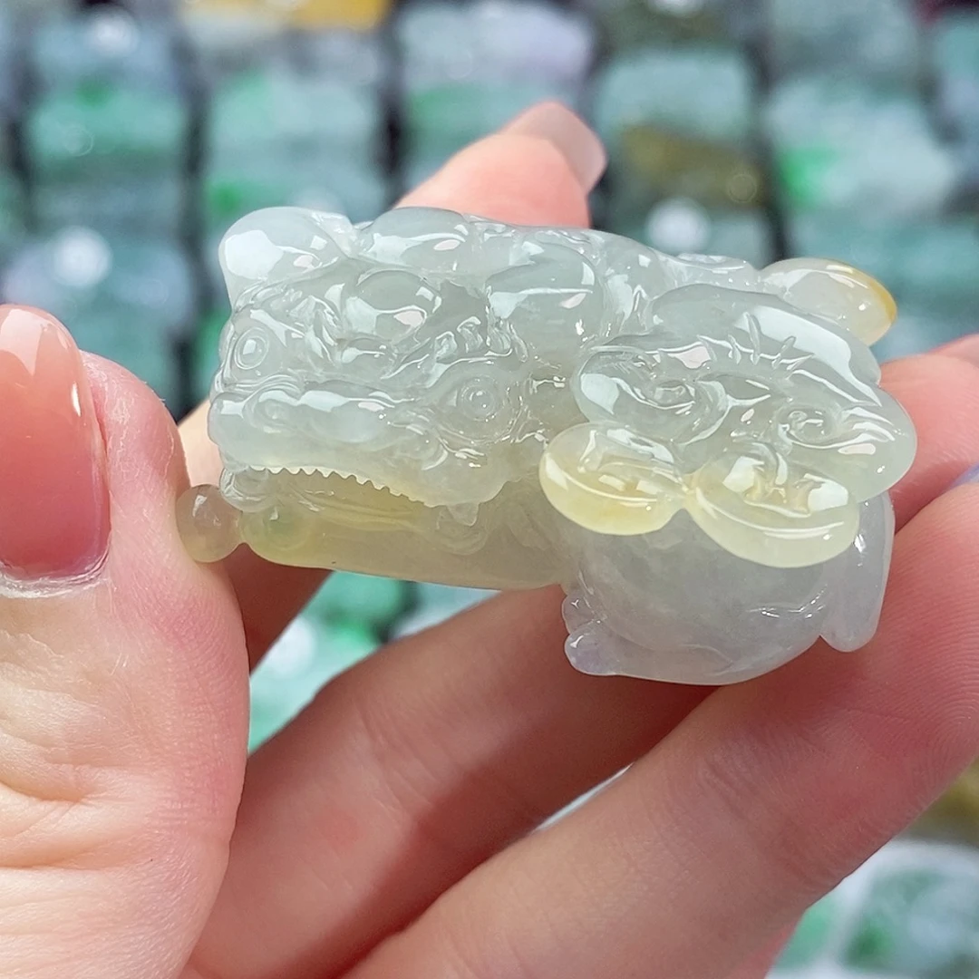 颈饰未镶嵌翡翠天然