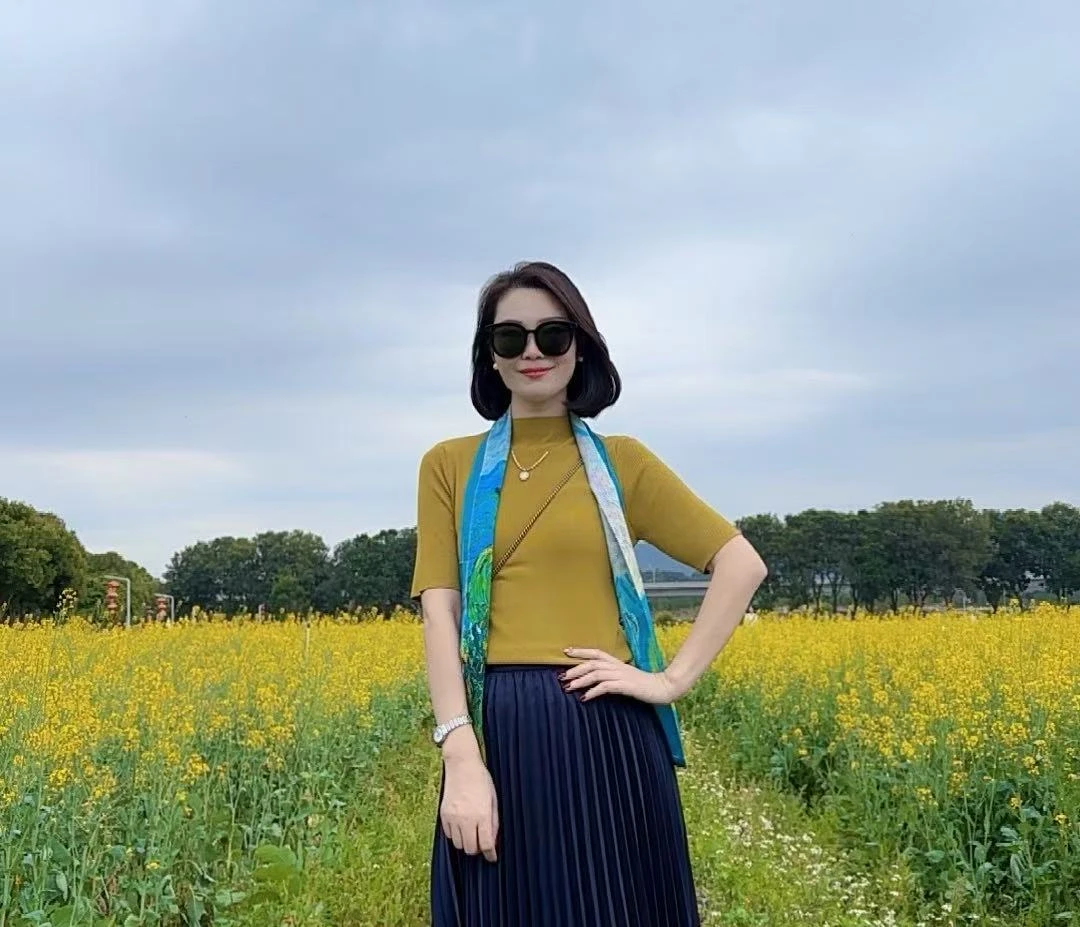 时尚曲珠五分袖新款半高领减龄气质针织衫252