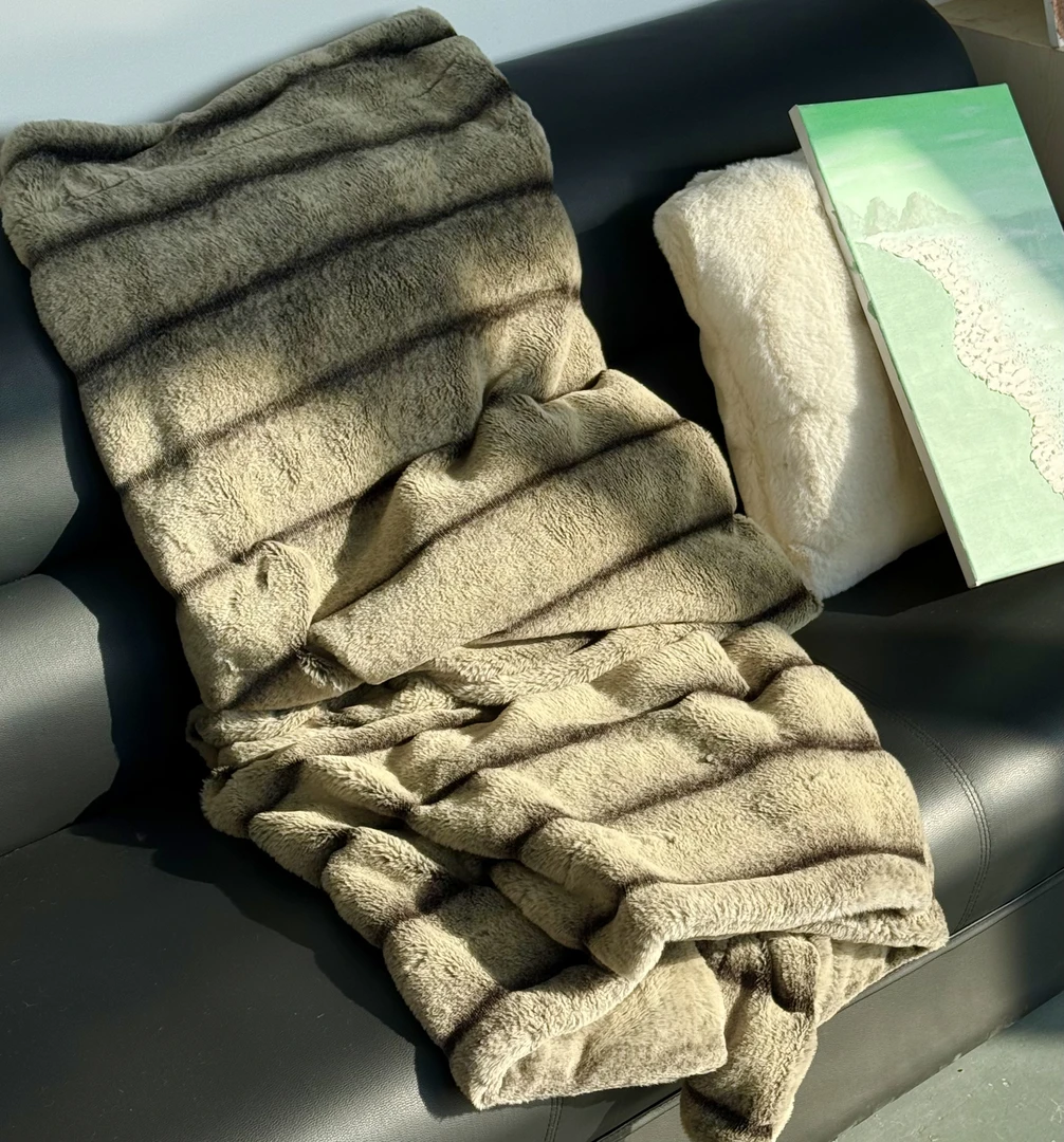 阳光-宝萝家棕立体纹理美拉德托斯卡纳仿皮草毯双层休闲毯