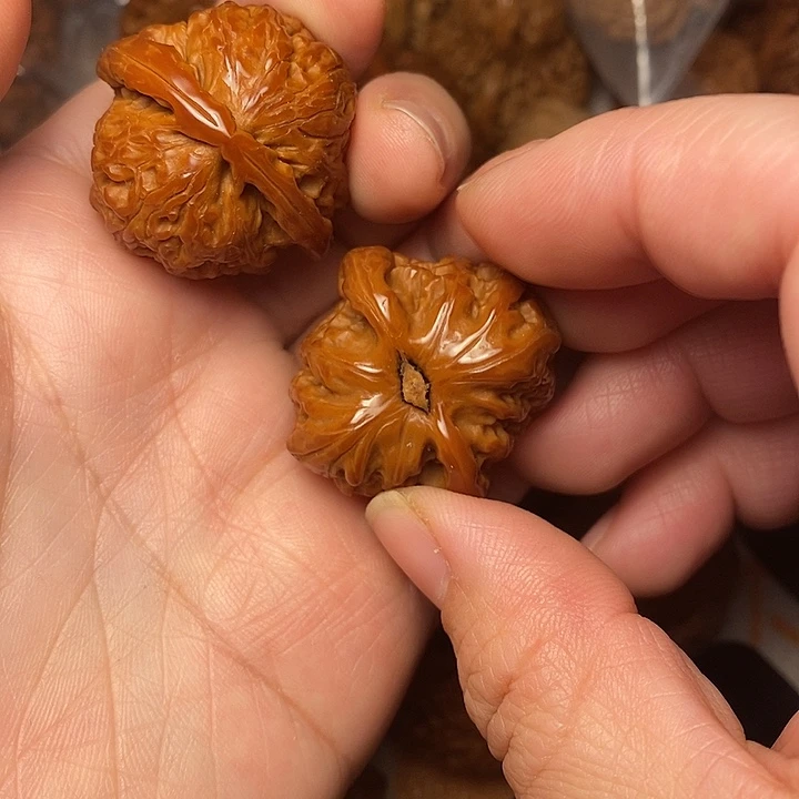 文玩核桃把件白35