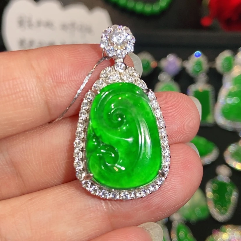 【闪购商品】颈饰未镶嵌翡翠天然翡翠