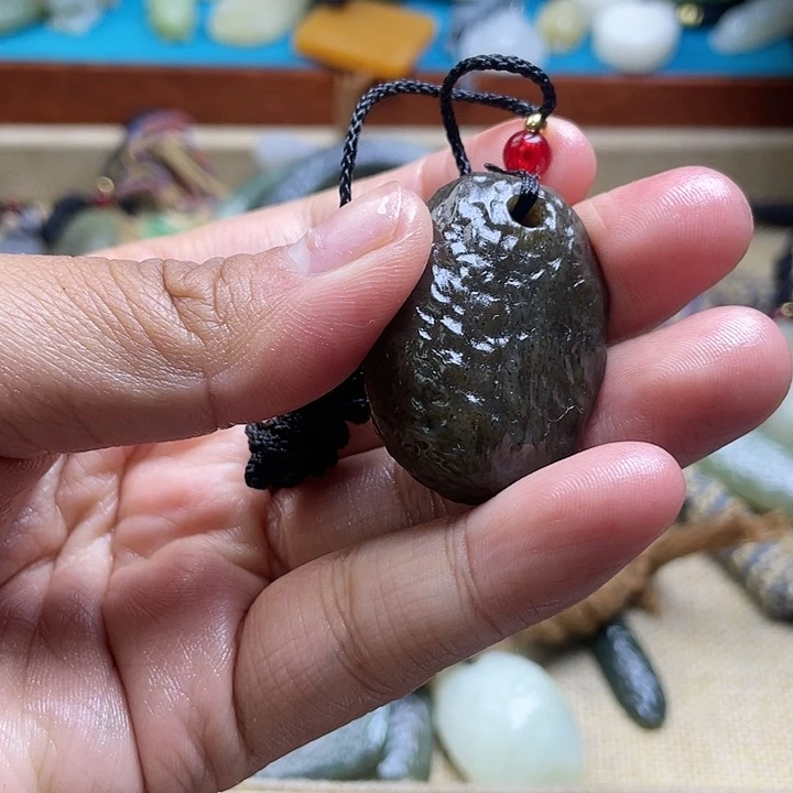 和田玉（糖玉）颈饰未镶嵌益**玛13