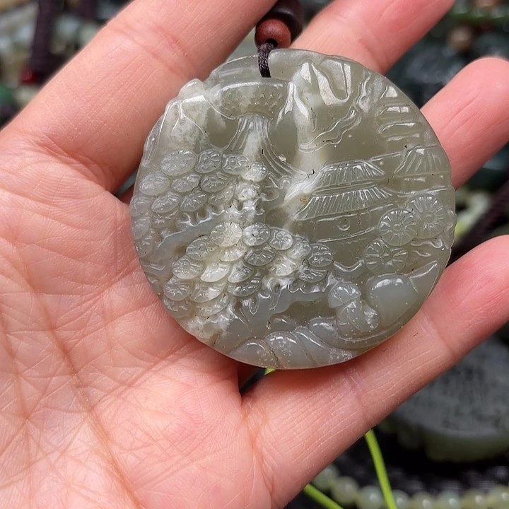 和田玉颈饰未镶嵌