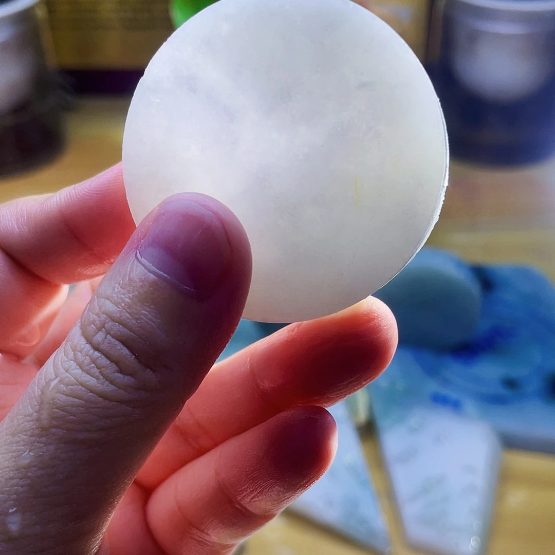 翡翠未镶嵌颈饰毛料6
