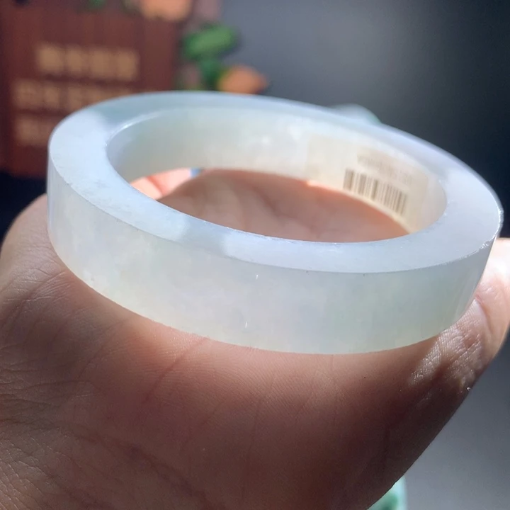 未镶嵌手镯定制翡翠