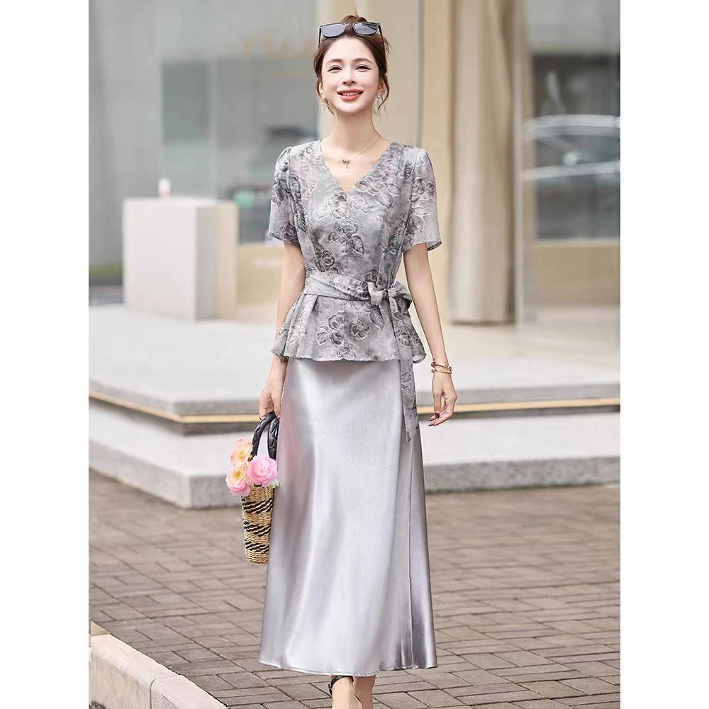 6162  【明】高端设计款气质高级感时尚套装  C24