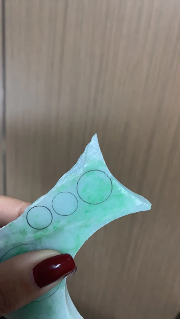 缅甸天然翡翠A货边角