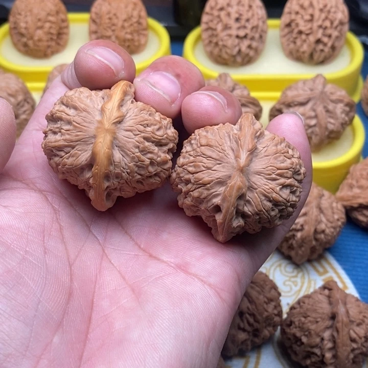 核桃手串/手链孤**月血麒麟狮子头40尺有修