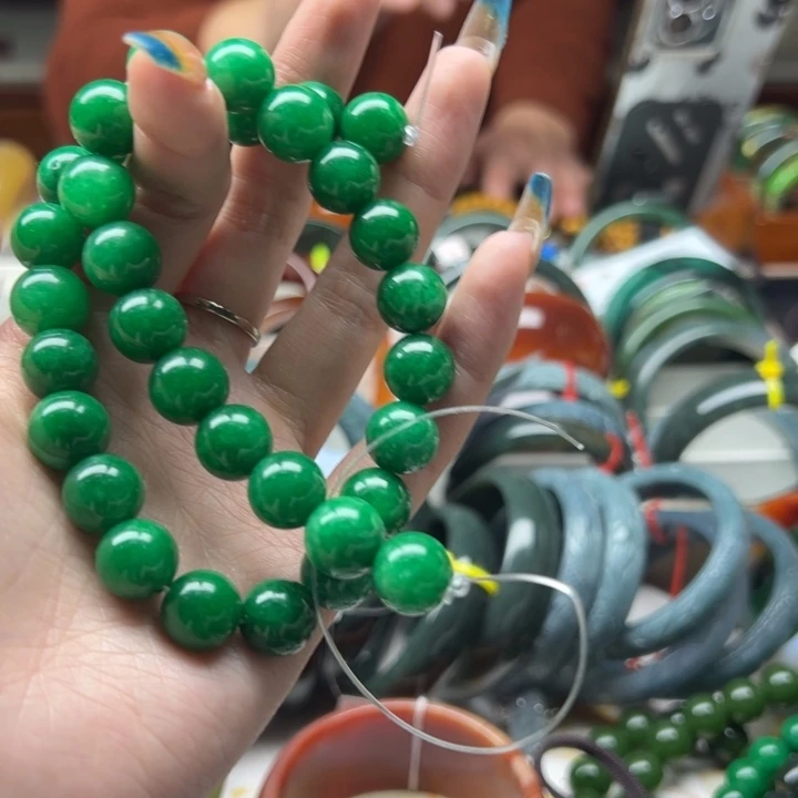 翡翠未镶嵌颈饰88888888