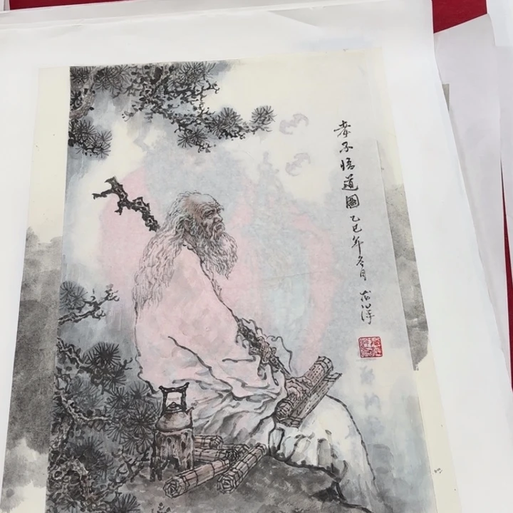 国画花鸟等图案和造型各有