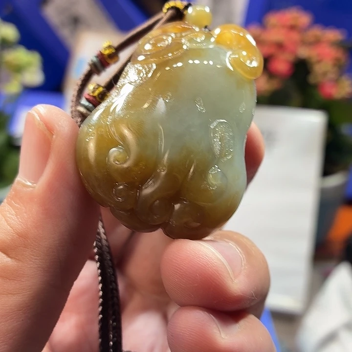 和田玉（糖玉）未镶嵌颈饰