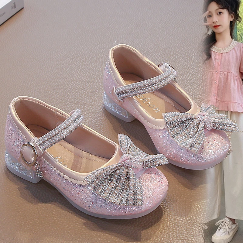 女童软底小皮鞋春秋儿童宝宝配裙子亮钻蝴蝶结演出鞋水晶鞋豆豆鞋