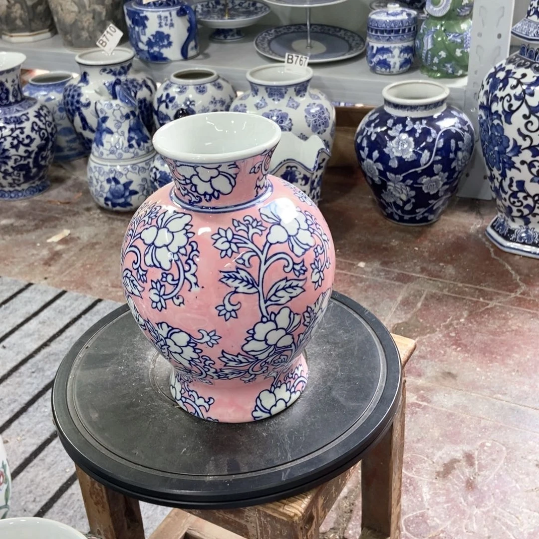 摆件花瓶手绘釉下彩