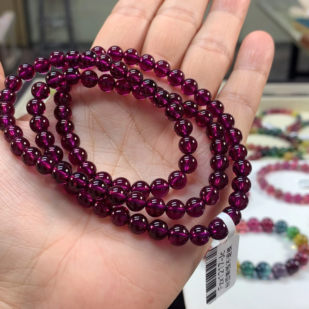 未镶嵌手链石榴石（紫牙乌）6.8左右