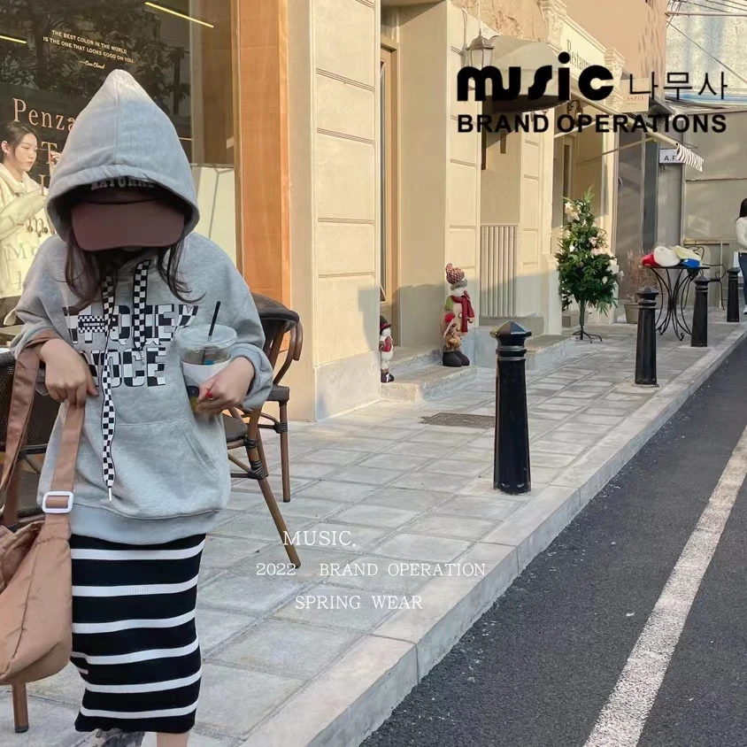 少女风童装条纹韩版男休闲风运动风女卫衣宽松儿童时尚豹纹