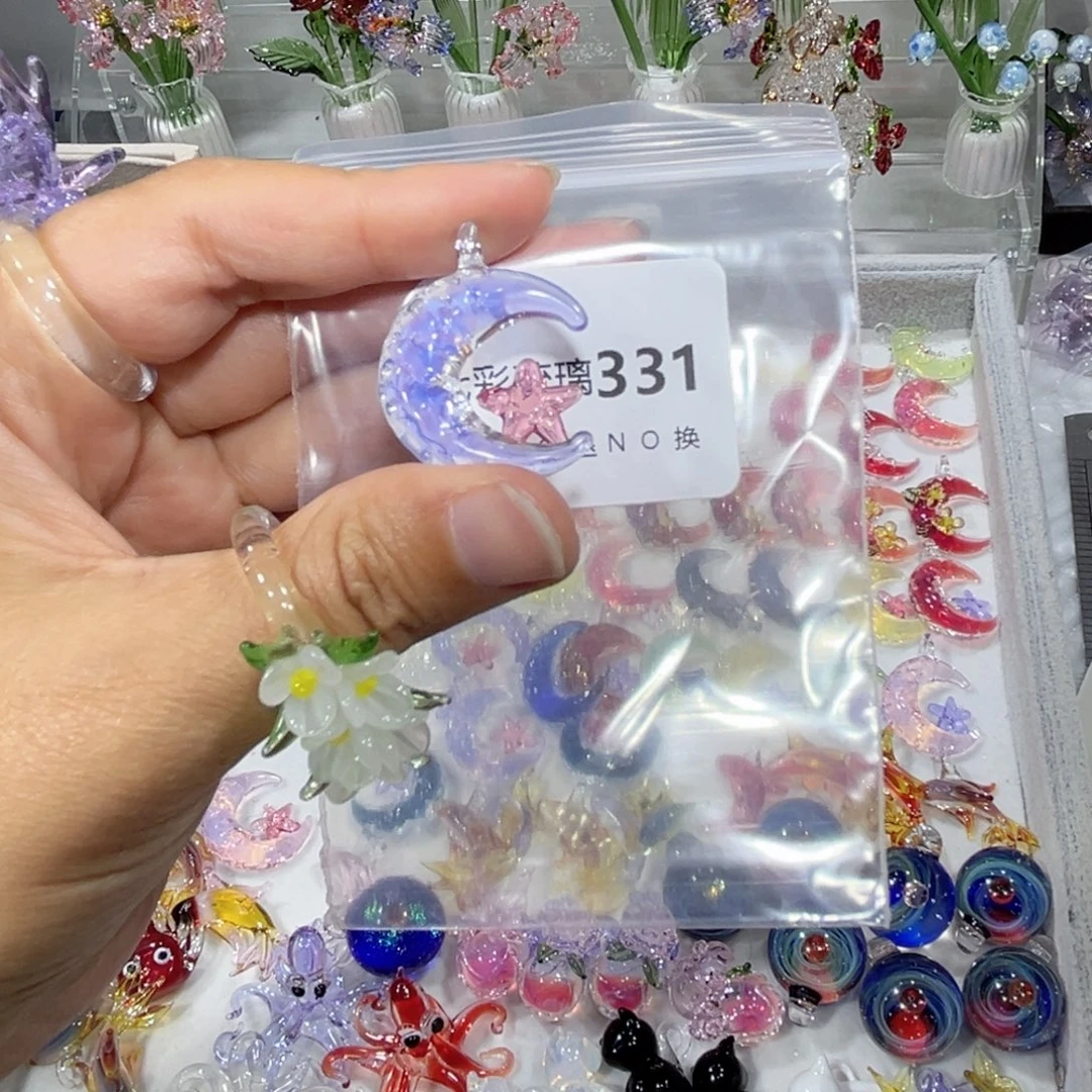 悦***O玻璃吊坠（不含链）331月亮一个