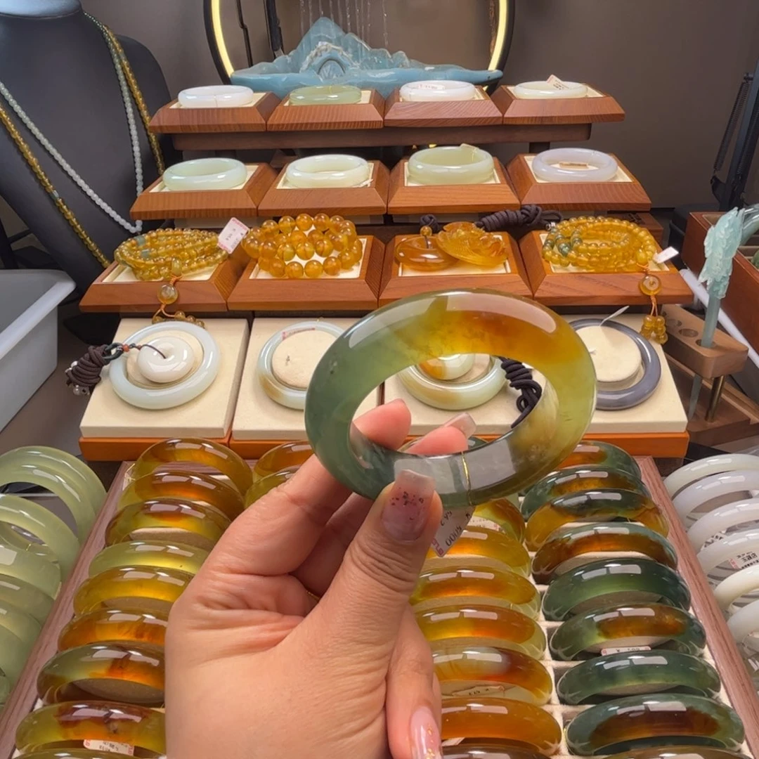 蛇纹石玉未镶嵌55-56