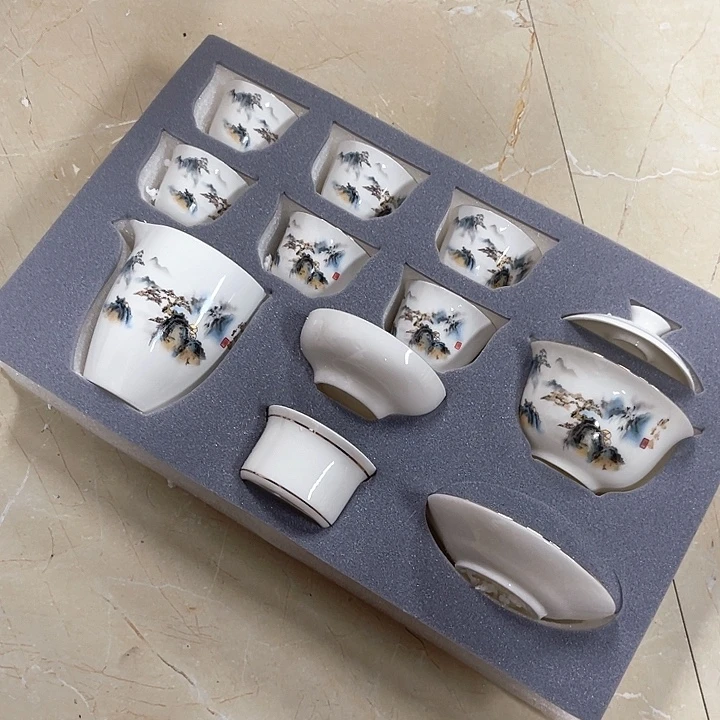 孤品茶具套装等。