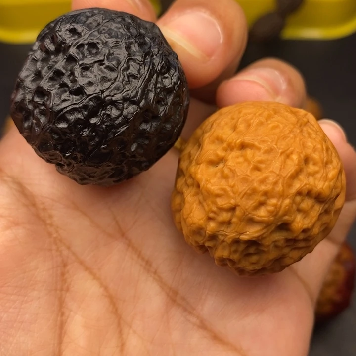 文玩核桃把件39尺蛇皮元宝