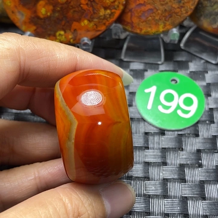 未镶嵌颈饰玛瑙/玉髓大*神