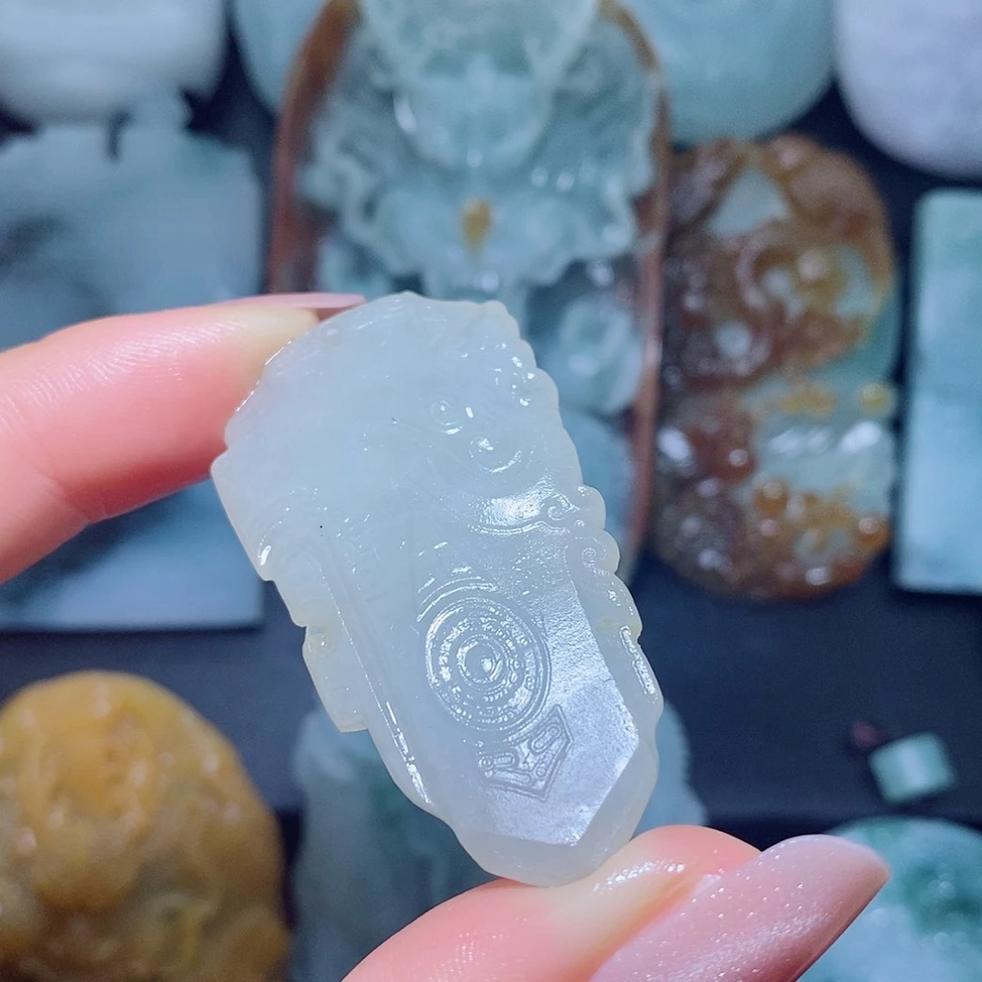 定制翡翠未镶嵌翡翠