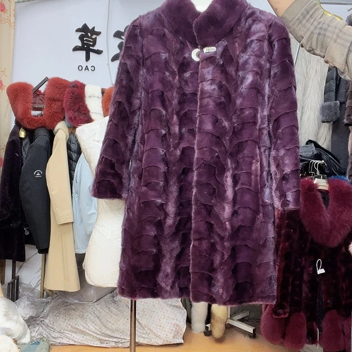 商场断码拼貂衣服