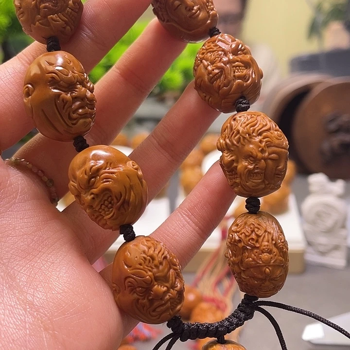 孟***魂吊坠橄榄核橄榄核雕