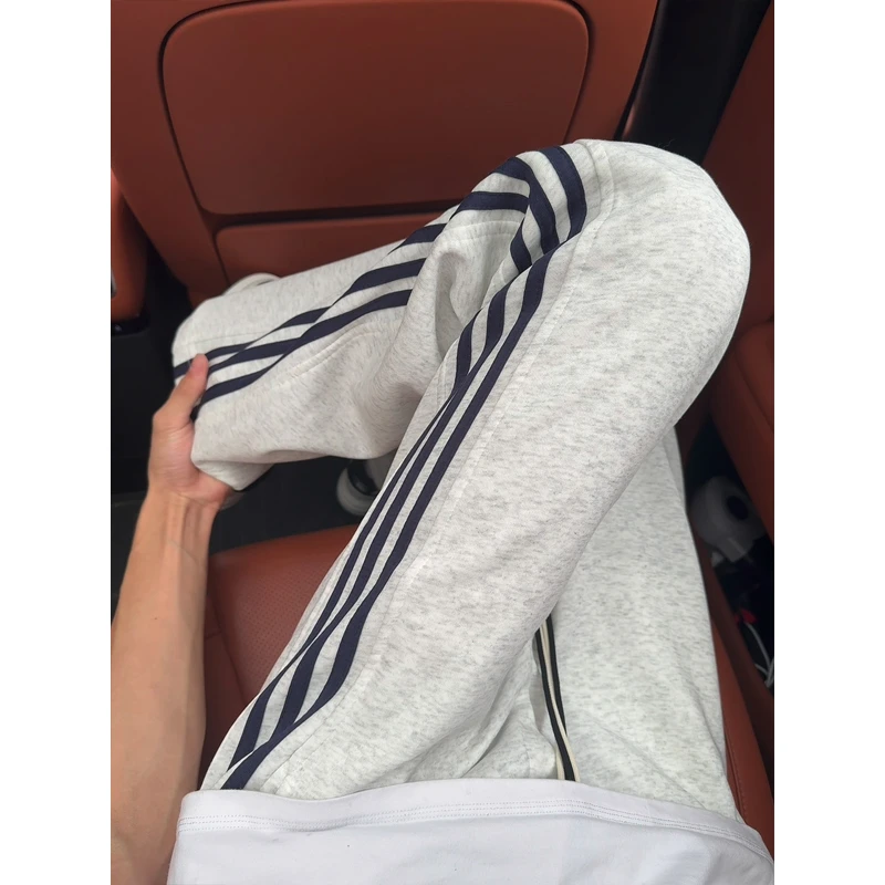 浅灰色三条杠条纹卫裤男秋冬加绒潮牌美式宽松休闲裤子直筒运动裤