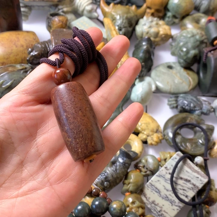 岫岩河磨玉（透闪石质玉）未镶嵌笔搁