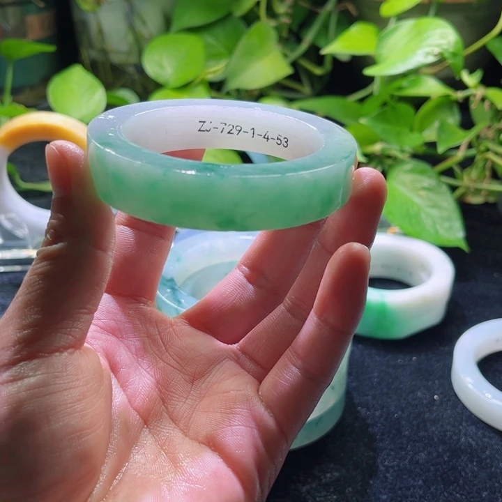 年***饶未镶嵌翡翠手镯定制翡翠