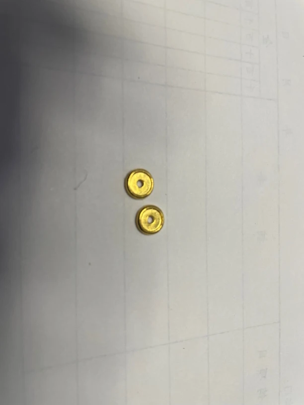 足金车轮隔片配饰