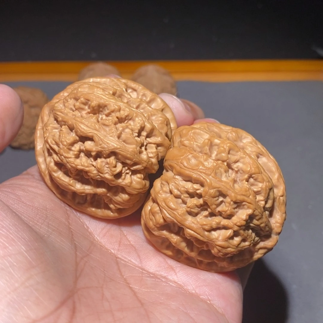文玩核桃把件46粗筋全品