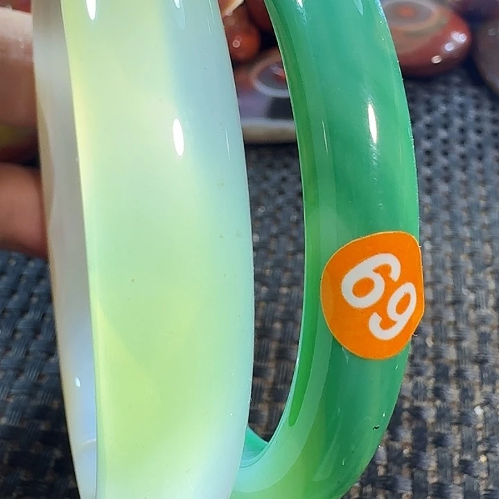 M***L玛瑙/玉髓未镶嵌颈饰