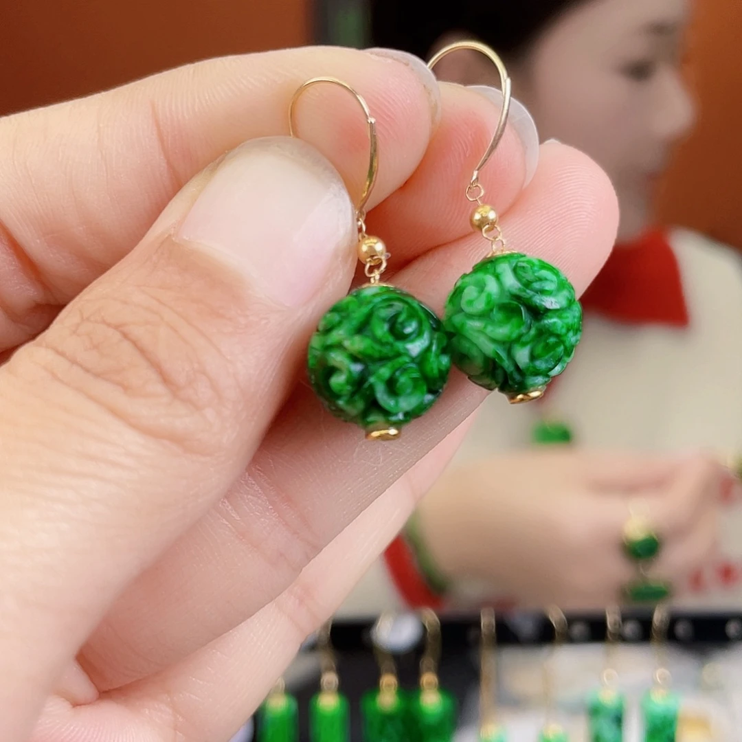 翡翠18K金镶嵌耳饰