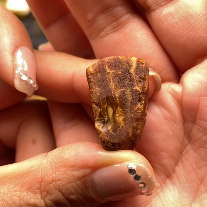 定制琥珀未镶嵌蜜蜡