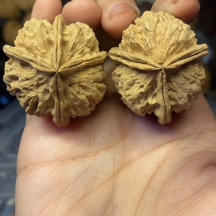 文玩核桃吊坠一生一世