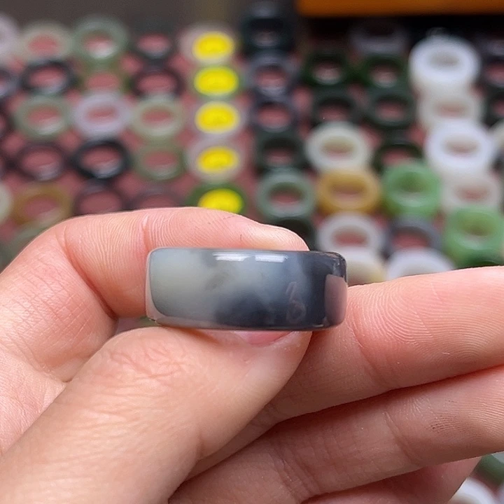 和田玉戒指未镶嵌18.4 特色青花 无鉴赏