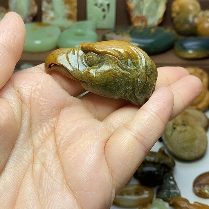 用***4岫岩河磨玉（透闪石质玉）未镶嵌颈饰