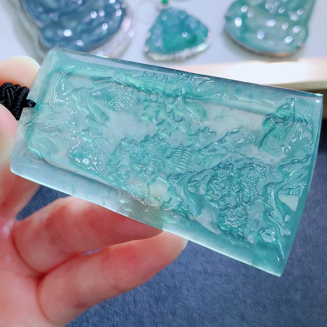 翡翠未镶嵌颈饰翡翠